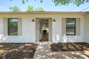 7010 Miranda Dr, Austin, TX 78752 - Photo 3