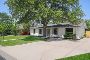 7010 Miranda Dr, Austin, TX 78752 - Photo 31