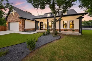 304 Robinhood Ln, Granite Shoals, TX 78654 - Photo 1