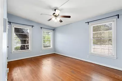 2111 W 10th Street, Austin, TX 78703 - Photo 11