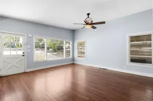 2111 W 10th St, Austin, TX 78703 - Photo 5
