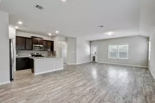 2060 Meadow Pipit Dr, New Braunfels, TX 78130 - Photo 3