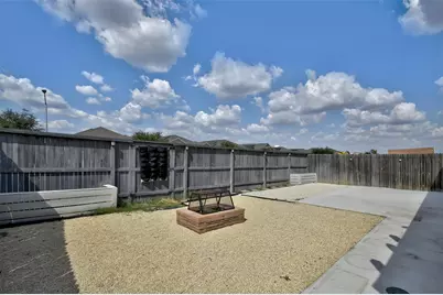 2060 Meadow Pipit Drive, New Braunfels, TX 78130 - Photo 23