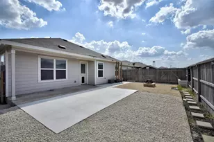 2060 Meadow Pipit Dr, New Braunfels, TX 78130 - Photo 25