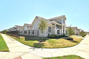 9201 Spire View, Austin, TX 78744 - Photo 3