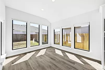 9201 Spire View, Austin, TX 78744 - Photo 17