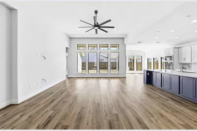 9201 Spire View, Austin, TX 78744 - Photo 7