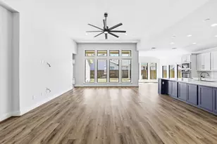 9201 Spire View, Austin, TX 78744 - Photo 7