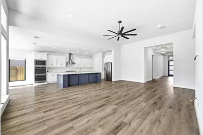 9201 Spire View, Austin, TX 78744 - Photo 11