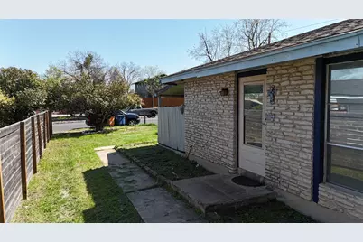 7702 Northcrest Boulevard, Austin, TX 78752 - Photo 7