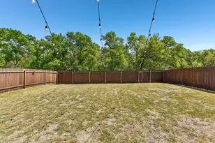 908 Goldilocks Ln, Manchaca, TX 78652 - Photo 3