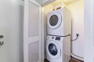 1201 Grove Blvd, Austin, TX 78741 - Photo 9