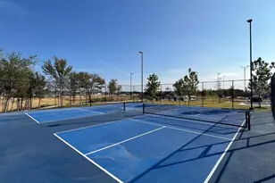 107 Two Bits Ln, Elgin, TX 78621 - Photo 27