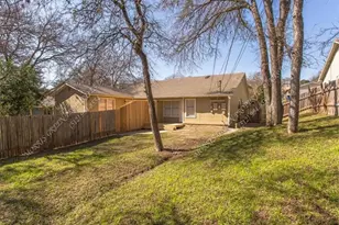 6403 Auburn Dr, Austin, TX 78723 - Photo 17