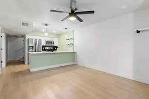 909 Reinli St, Austin, TX 78751 - Photo 5