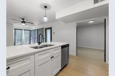 909 Reinli Street #102, Austin, TX 78751 - Photo 9