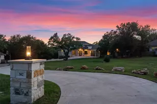 302 Highland Spring Ln, Georgetown, TX 78633 - Photo 3