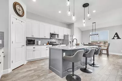 107 Les Lane, Smithville, TX 78957 - Photo 7