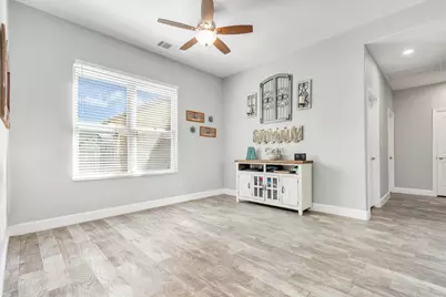 107 Les Lane, Smithville, TX 78957 - Photo 11