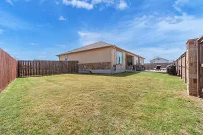 107 Les Lane, Smithville, TX 78957 - Photo 27