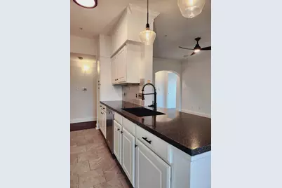 7701 Rialto Boulevard #833, Austin, TX 78735 - Photo 9