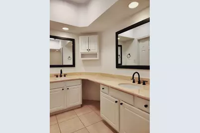 7701 Rialto Boulevard #833, Austin, TX 78735 - Photo 13