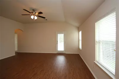 1528 Haynie Bend, Round Rock, TX 78665 - Photo 9