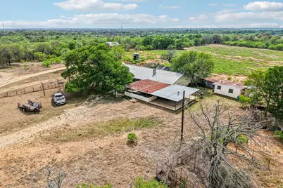 3200 Cattlemens Row, Lockhart, TX 78644 - Photo 7