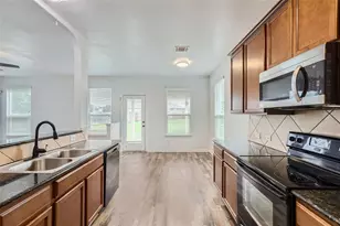 131 Lavaca Loop, Hutto, TX 78634 - Photo 9