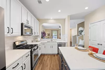 2200 Amur Drive, Austin, TX 78745 - Photo 9