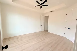 137 E Pauwela Ln, Bastrop, TX 78602 - Photo 25