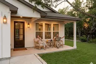 137 E Pauwela Ln, Bastrop, TX 78602 - Photo 27