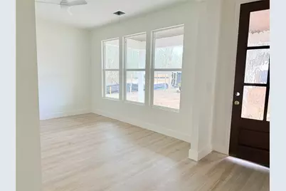 137 E Pauwela Lane, Bastrop, TX 78602 - Photo 5