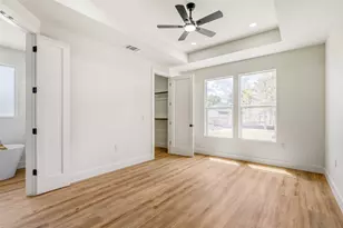 137 E Pauwela Ln, Bastrop, TX 78602 - Photo 17