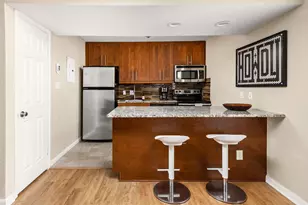 7685 Northcross Dr, Austin, TX 78757 - Photo 5
