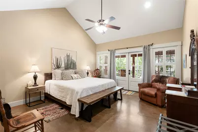 315 Hays Street, Dripping Springs, TX 78620 - Photo 17