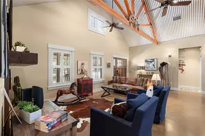 315 Hays Street, Dripping Springs, TX 78620 - Photo 9