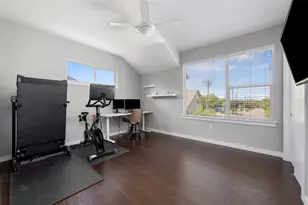 301 W Stassney Ln, Austin, TX 78745 - Photo 23