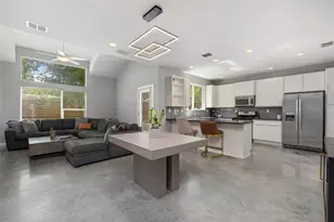 301 W Stassney Ln, Austin, TX 78745 - Photo 3