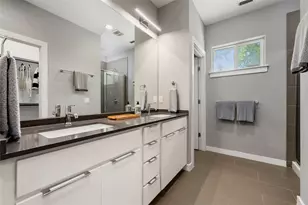 301 W Stassney Ln, Austin, TX 78745 - Photo 19