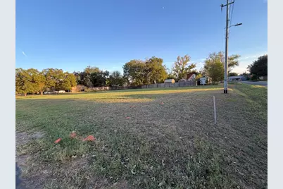 114 Hasler Street, Bastrop, TX 78602 - Photo 3