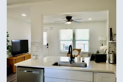 1401 Marcus Place #B, Austin, TX 78721 - Photo 17