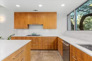 2301 S 5th St, Austin, TX 78704 - Photo 11