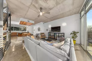 2301 S 5th St, Austin, TX 78704 - Photo 17