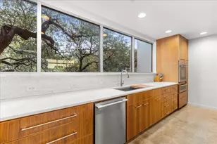 2301 S 5th St, Austin, TX 78704 - Photo 9