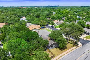 7906 Wycombe Dr, Austin, TX 78749 - Photo 27