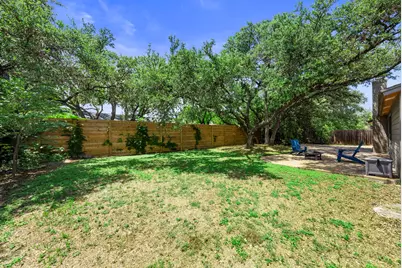 7906 Wycombe Drive, Austin, TX 78749 - Photo 29