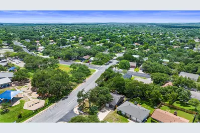 7906 Wycombe Drive, Austin, TX 78749 - Photo 33