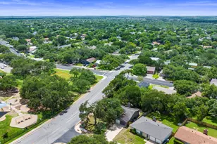7906 Wycombe Dr, Austin, TX 78749 - Photo 33