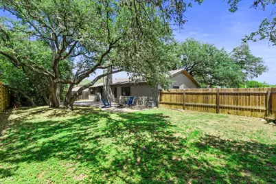 7906 Wycombe Drive, Austin, TX 78749 - Photo 37